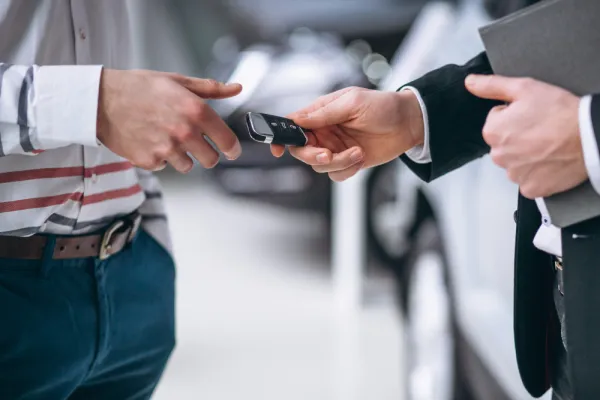 Leasing samochodowy dla firm na nowe auto marki Renault