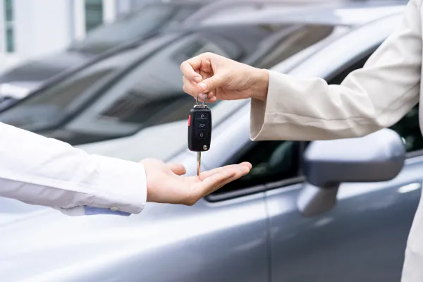 Leasing czy kredyt? Jak sfinansować zakup samochodu?