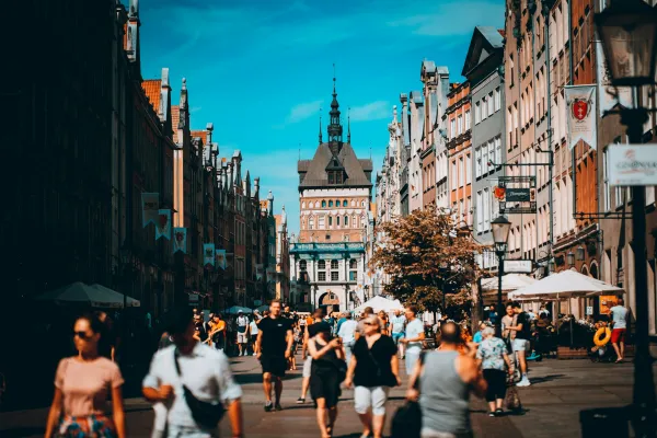 GUS rewiduje PKB Polski w górę — jak rosła gospodarka w 2025 roku