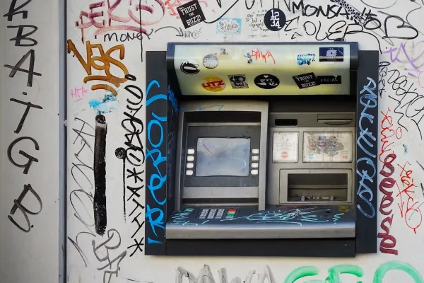 Limity związane z gotówką. Bankomaty to dopiero początek?
